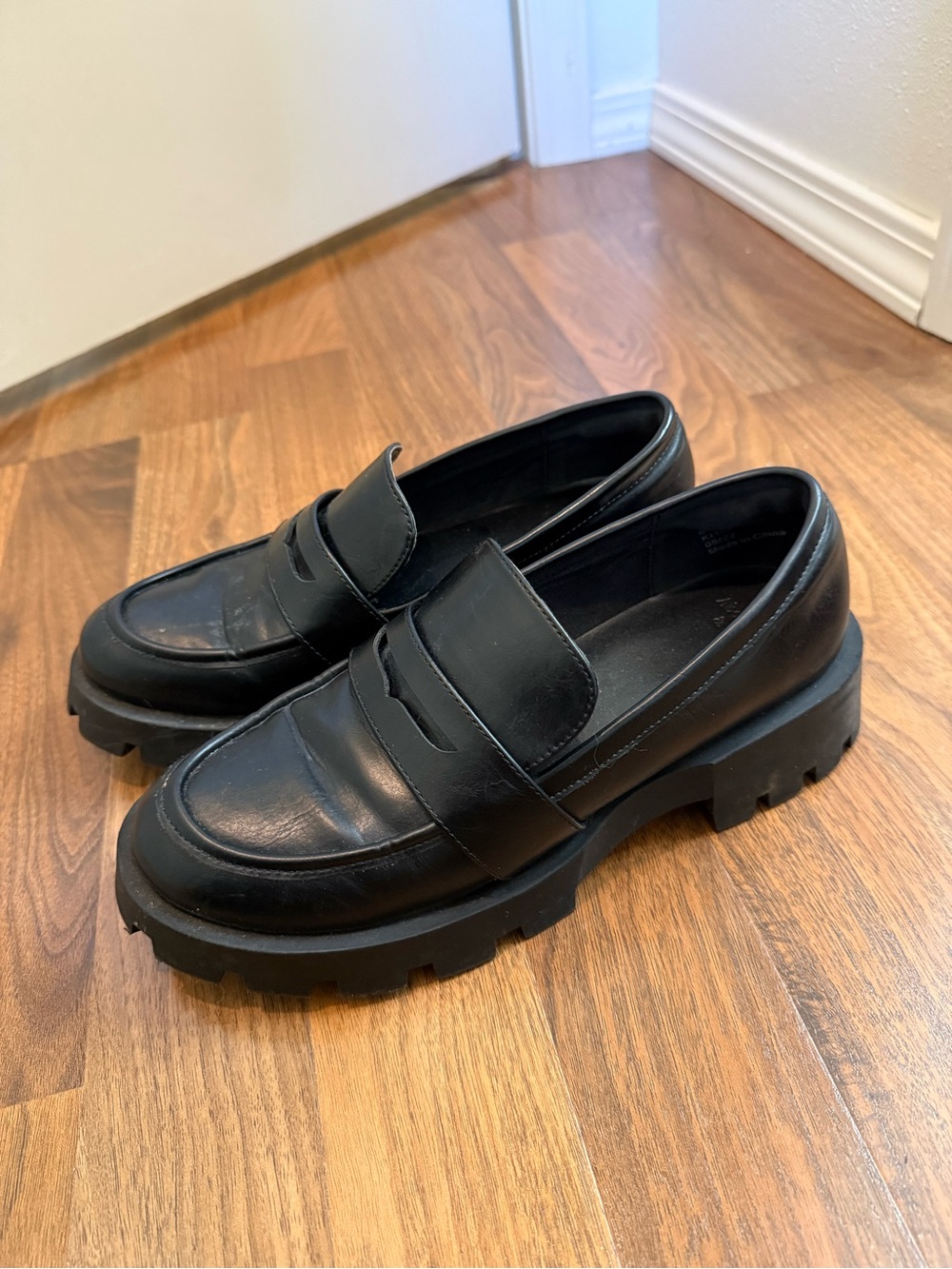 Abercrombie & Fitch Black Chunky Lug Penny Loafers for Women